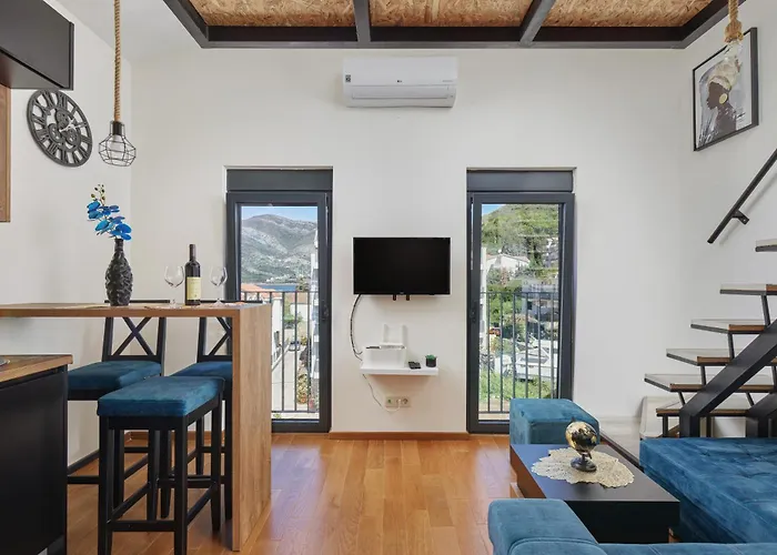 Ell Star 2 Apartment